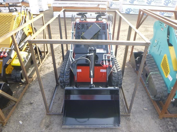 2025-agt-lrt23-skid-steer-track-loader-image-5