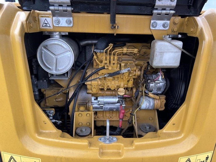 2023-caterpillar-305.5e2-image-52