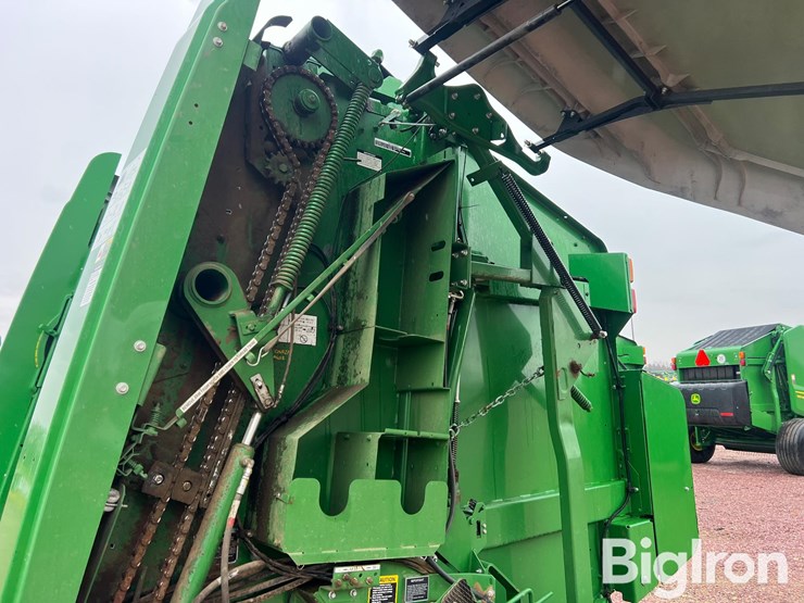 john-deere-569-premium-image-16