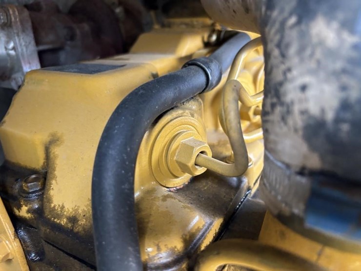 2023-caterpillar-305.5e2-image-60