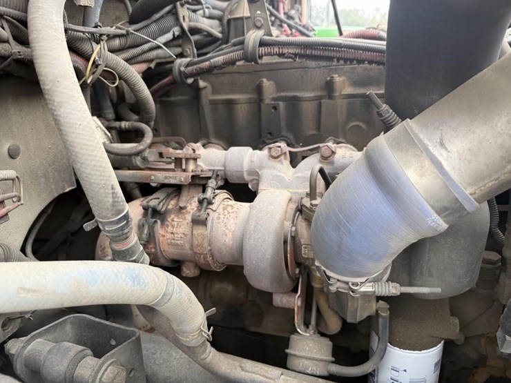 2001-caterpillar-3126-image-33