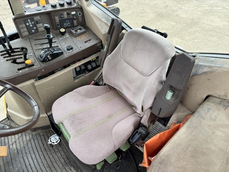 john-deere-6410-image-23