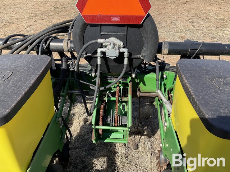 john-deere-1700-image-20