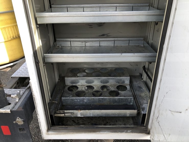 ford-f450-xl-image-19