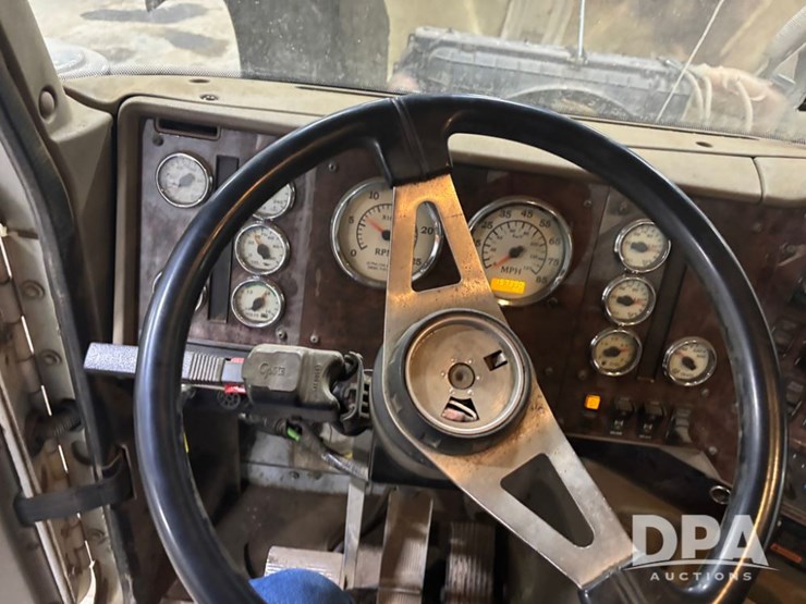 international-9900i-image-64