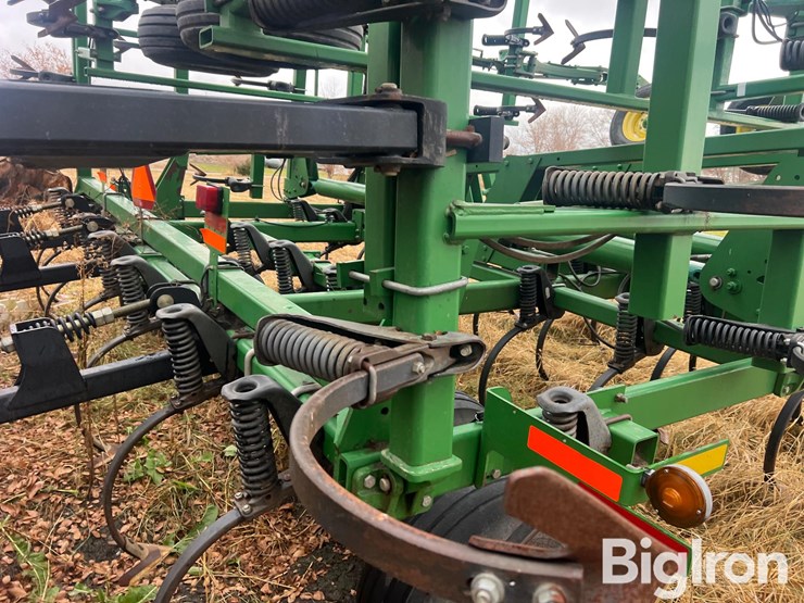 john-deere-2210-image-14