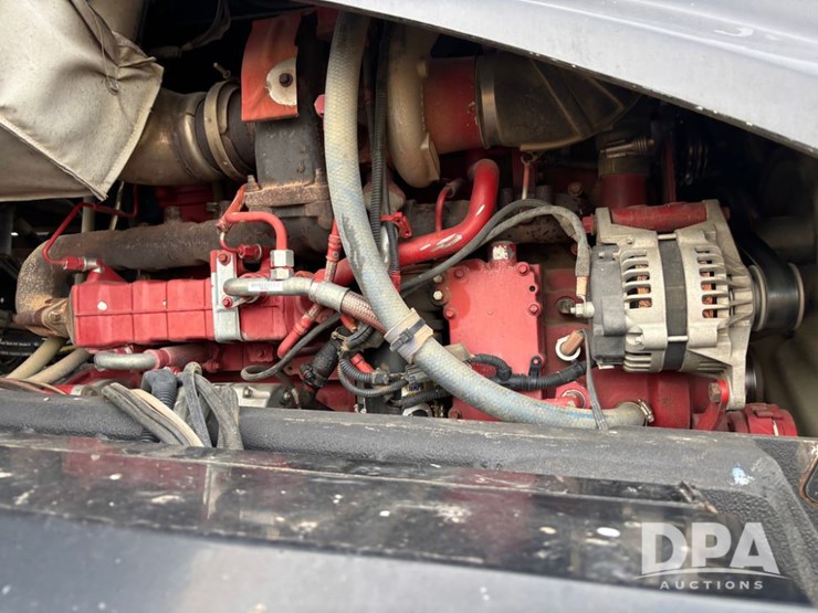 2018-case-ih-810-image-29