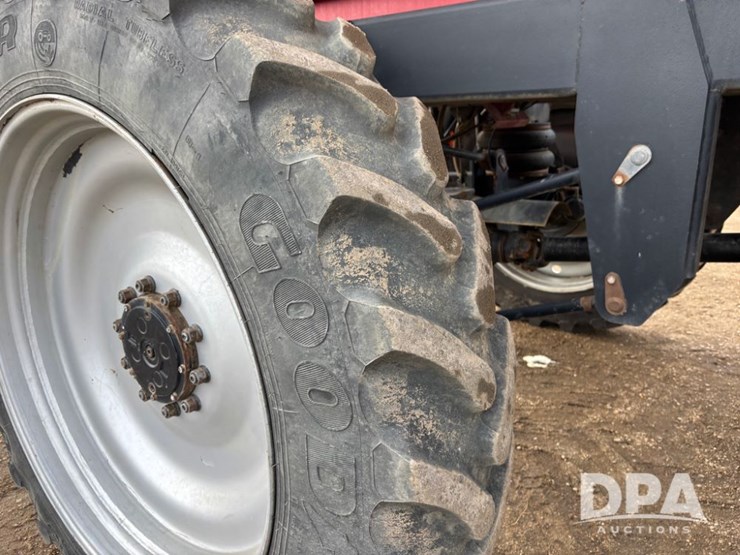 2018-case-ih-810-image-73