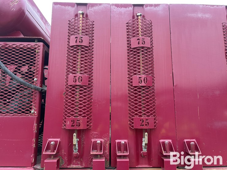 2012-peterbilt-pb337-s/a-lube-&-fuel-truck-image-18