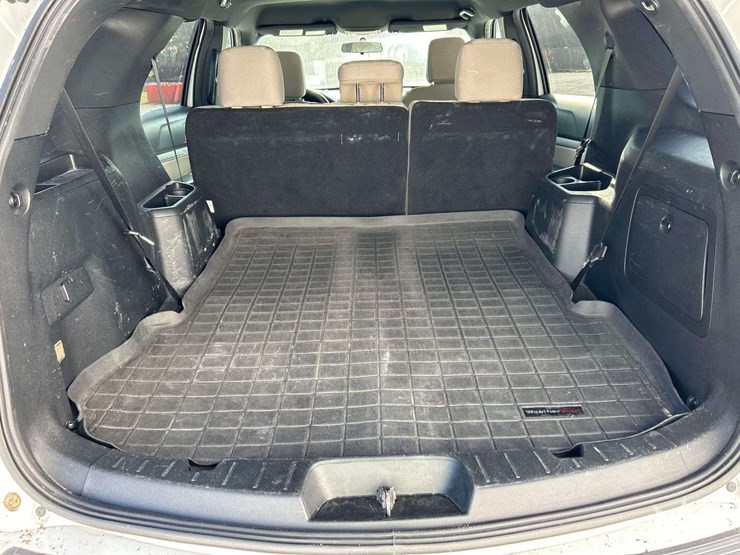 2018-ford-explore-awd-suv-image-24