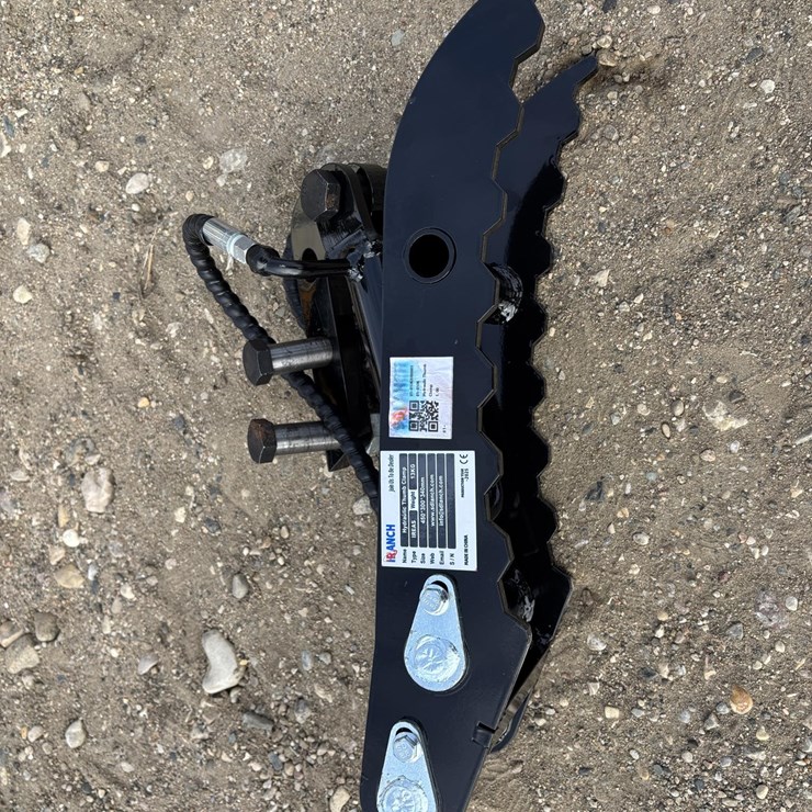 IR MINI HYDRAULIC THUMB CLAMP (2)