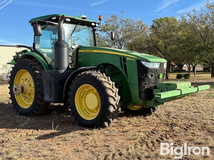 john-deere-8320r-image-3