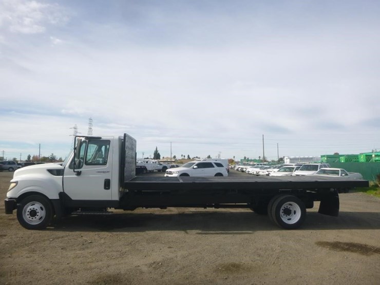 international-flatbed-dump-image-5
