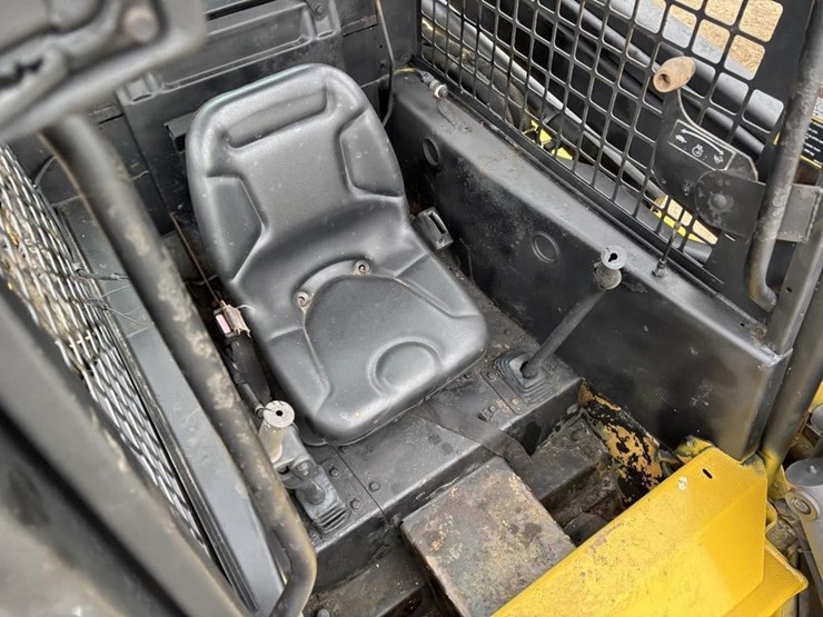 1995-new-holland-lx865-image-21