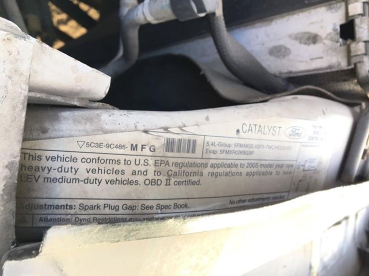 2005-ford-f350-xl-image-11