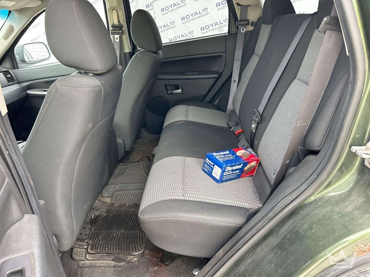 2009-jeep-grand-cherokee-4wd-suv-image-23