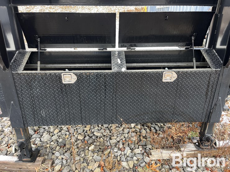 2024-stryker-gooseneck-40’-t/a-flatbed-trailer-image-9