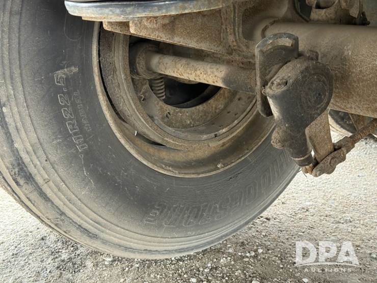 2016-timpte-grain-trailer-image-59