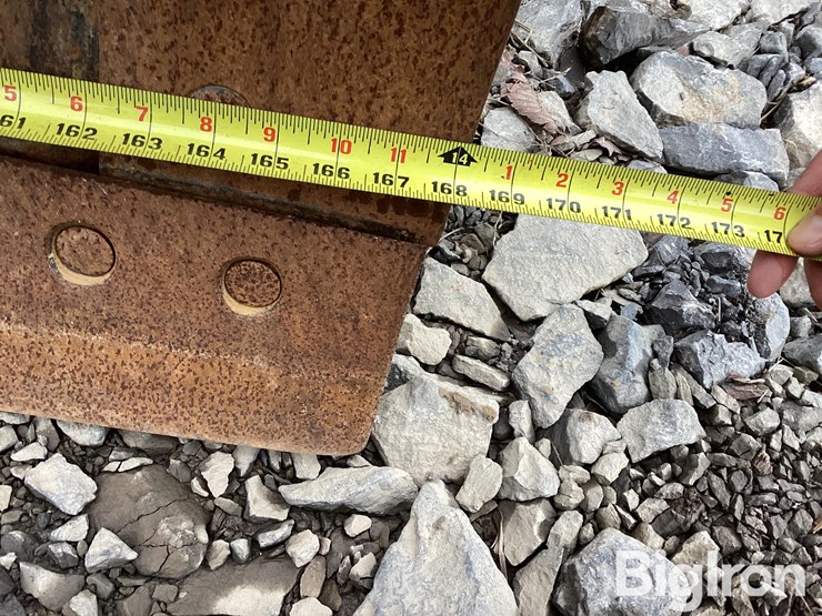 2013-deere-672g-image-9