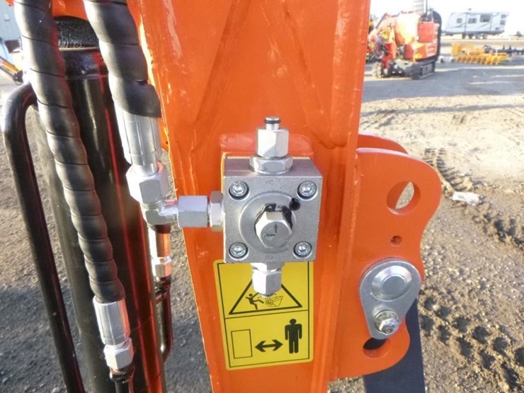 2025-sdlanch-sdle18p-hydraulic-excavator-image-14