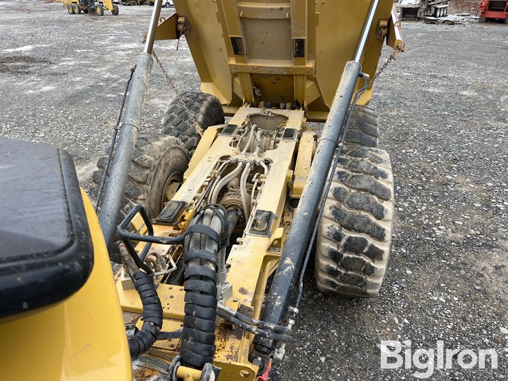 caterpillar-745c-image-9