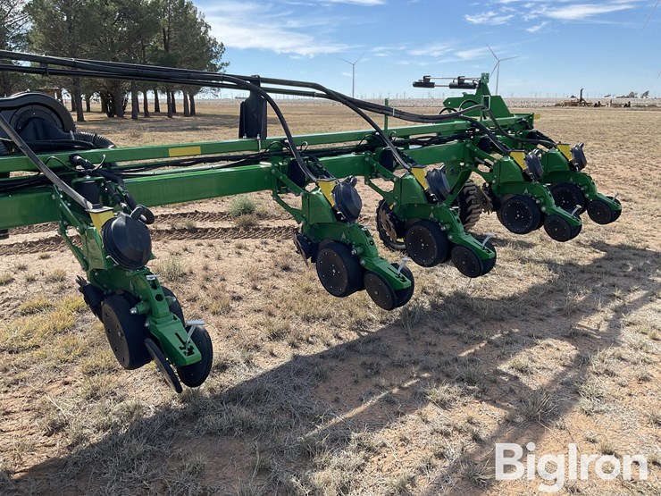 john-deere-db90-image-15