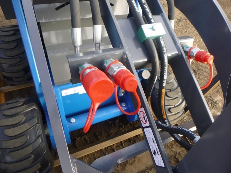 2025-agt-mx-mrw14-skid-steer-loader-image-10