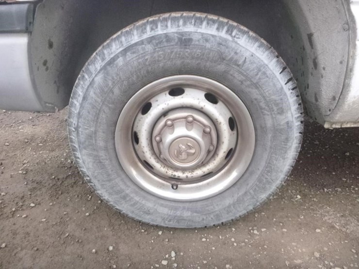 2002-dodge-ram-2500-image-13