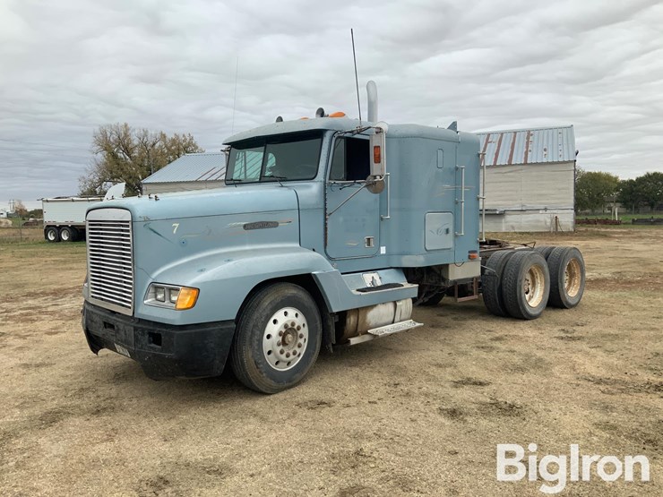 1992-freightliner-fld120-image-1
