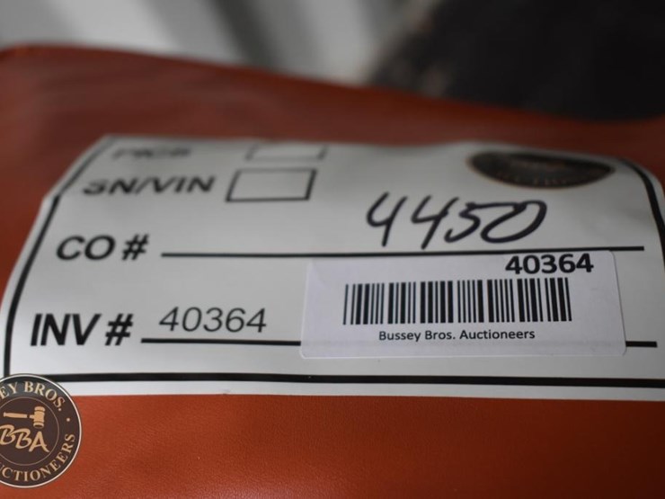 tpm-tpm-z69-ergoflow-massage-chair,-orange/white,-8-modes,-heat-therapy-image-17