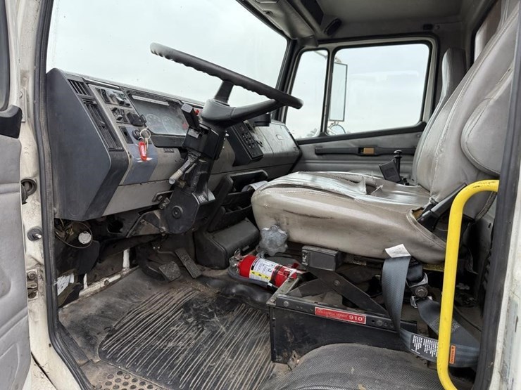 2001-caterpillar-3126-image-14