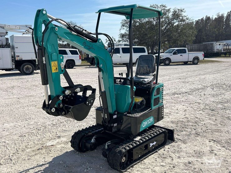 unused-2025-cfg-industrial-qh12r-mini-excavator-image-1
