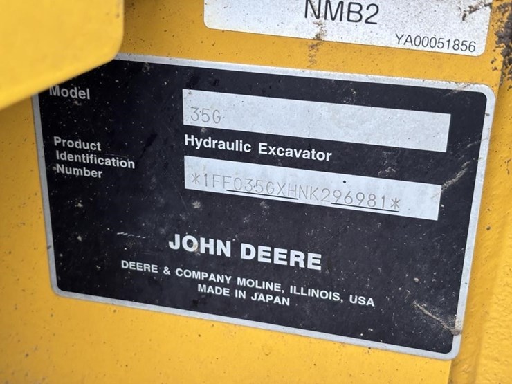 2022-deere-35g-image-58