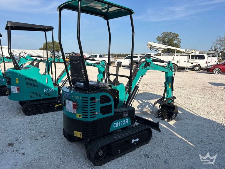 unused-2025-cfg-industrial-qh12r-mini-excavator-image-3