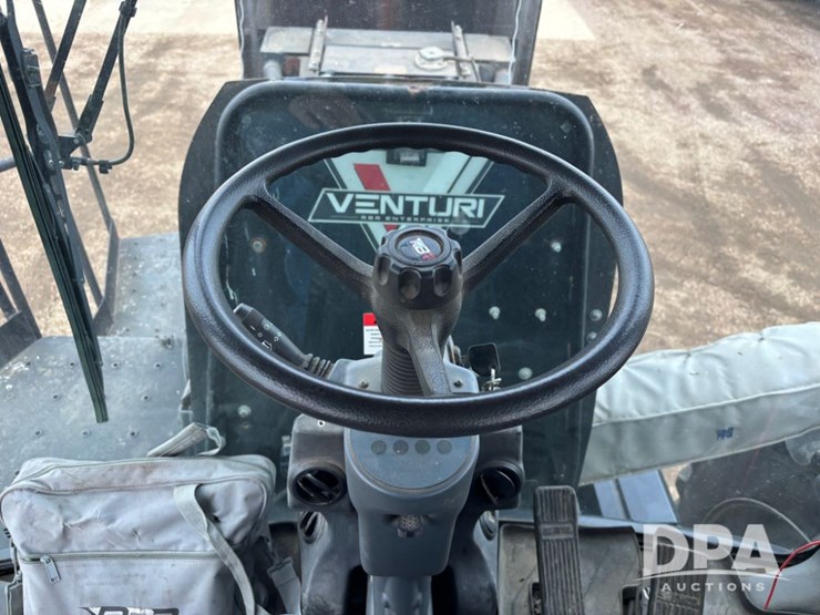 2018-case-ih-810-image-88