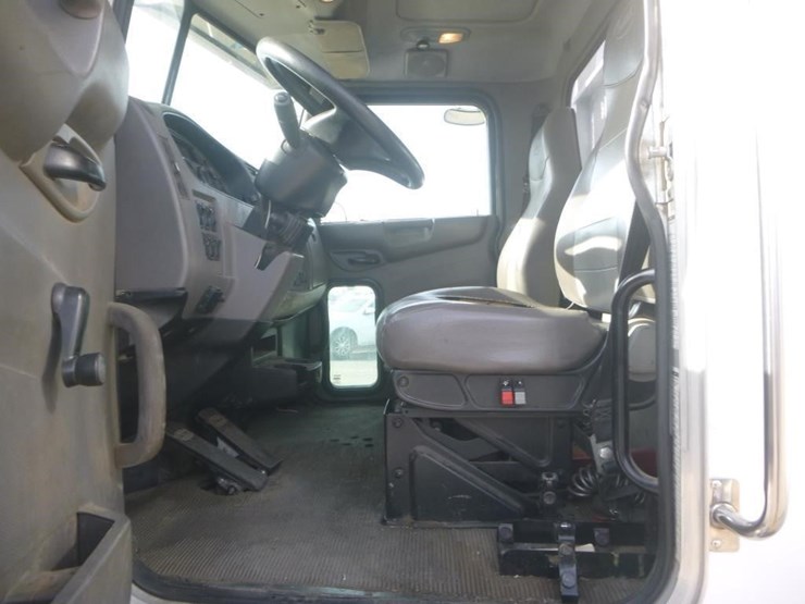 auto-crane-6006h-image-19