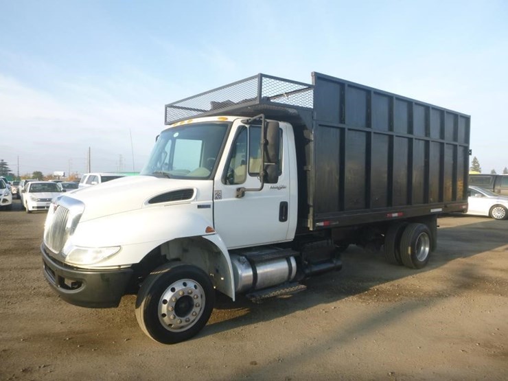 2014-international-durastar-4300-image-1