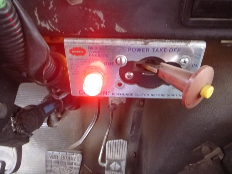 international-4900-image-6