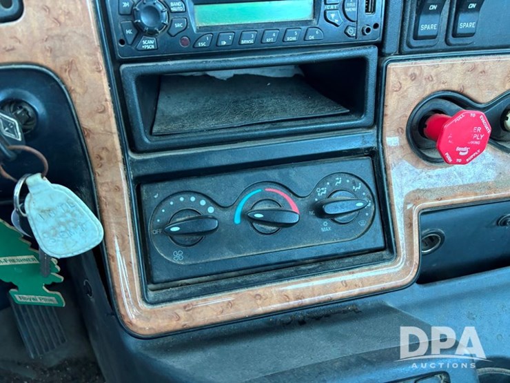 international-prostar-image-46