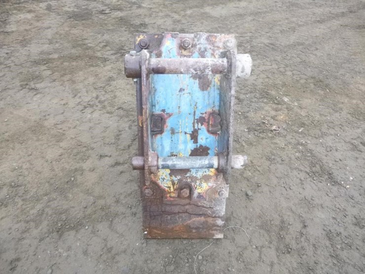 caterpillar-420-image-7