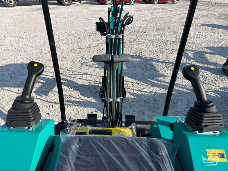 unused-2025-cfg-industrial-h15r-mini-excavator-image-7