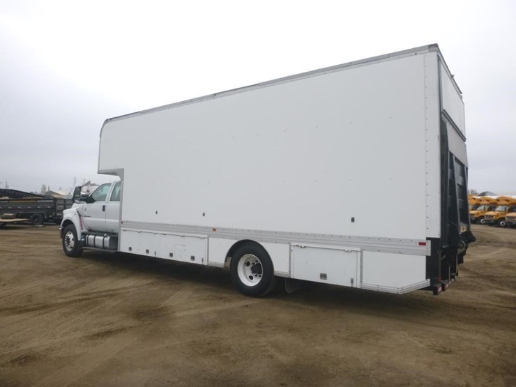 2016-ford-f650-xlt-image-4