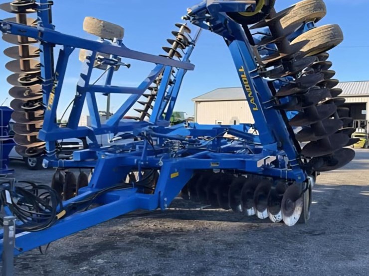 2013-landoll-6230-33-image-3