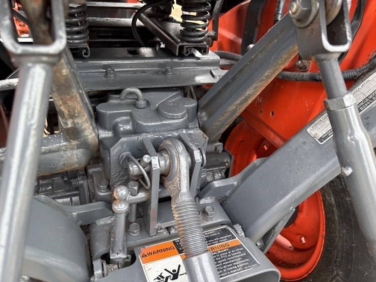 kubota-b2301-image-15