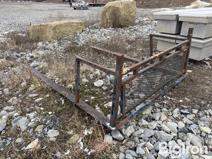 steel-pickup-headache-rack-image-3