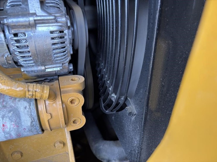 2023-caterpillar-305.5e2-image-57