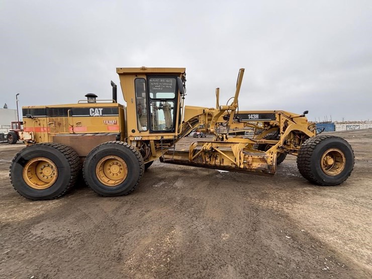 2006-caterpillar-143h-image-7