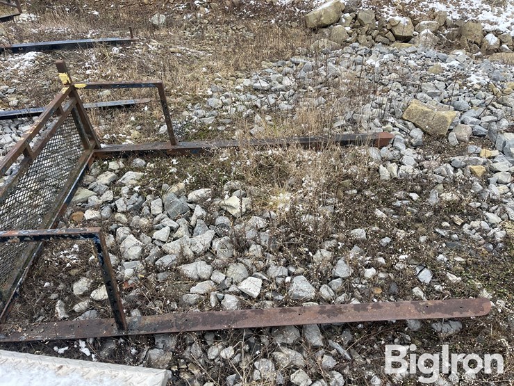 steel-pickup-headache-rack-image-8