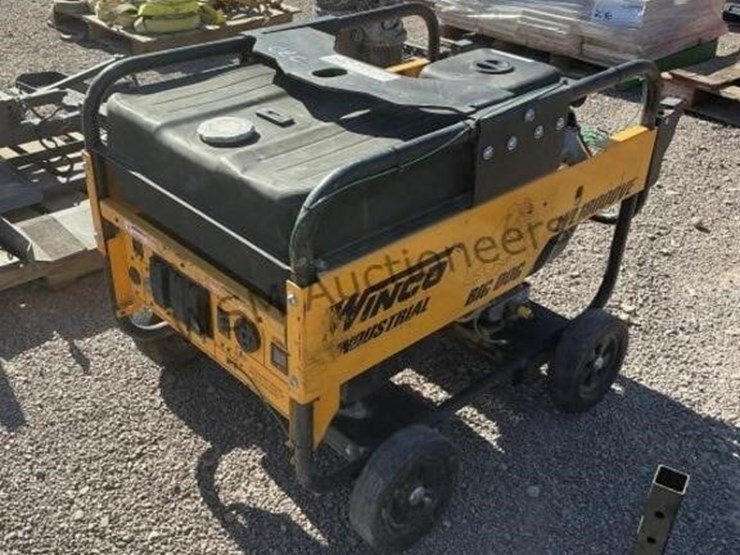 winco-industrial-big-dog-generator-image-1