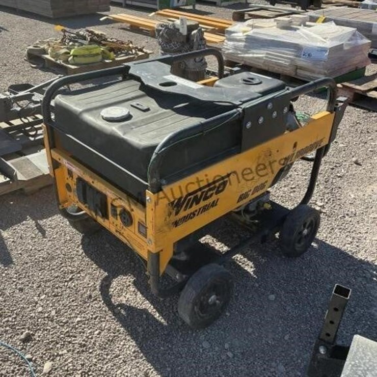 WINCO INDUSTRIAL BIG DOG GENERATOR